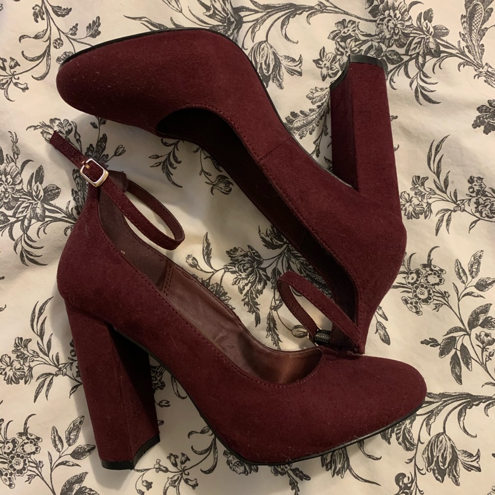 Maroon suede madden girl ankle strap heels